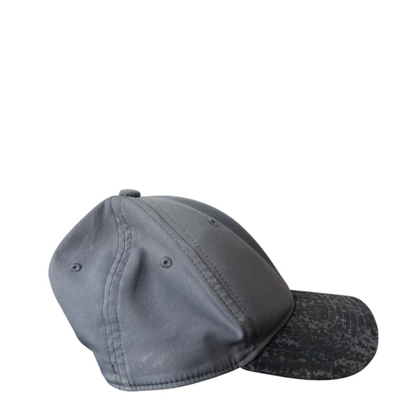 Under Armour Kids Gray Cap youth size SM/MD small medium summer athletic - Picture 4 of 7